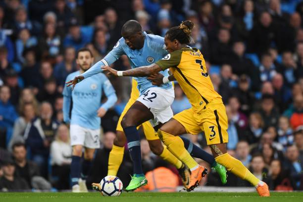 與李弘權持 與李弘權持